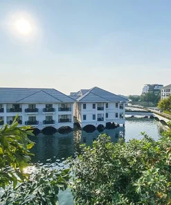 Furnished house to rent in Tay Ho on West Lake banks